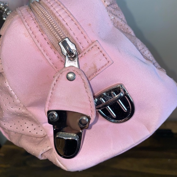 Wilson’s Leather Maxima Pink Purse - Picture 3 of 5